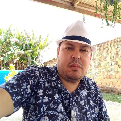 bolilao|Delegacia de Homicídios investiga corpo encontrado dentro de.